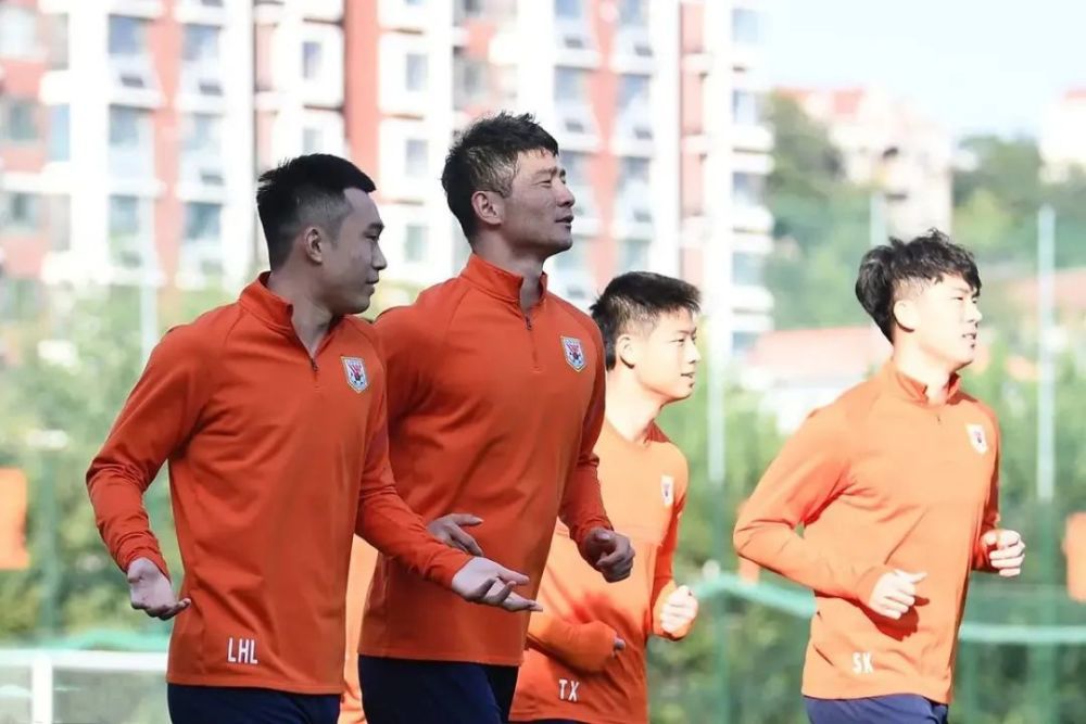 最终曼城3-1埃弗顿。